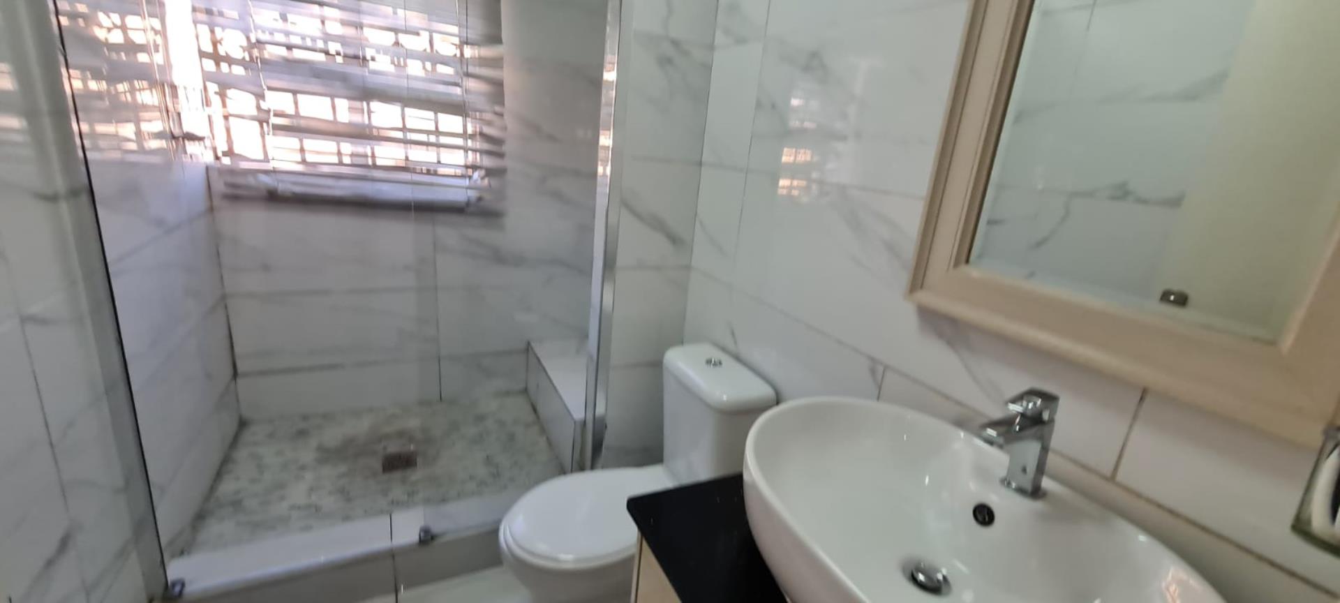 707474_Shower_pic.jpg
