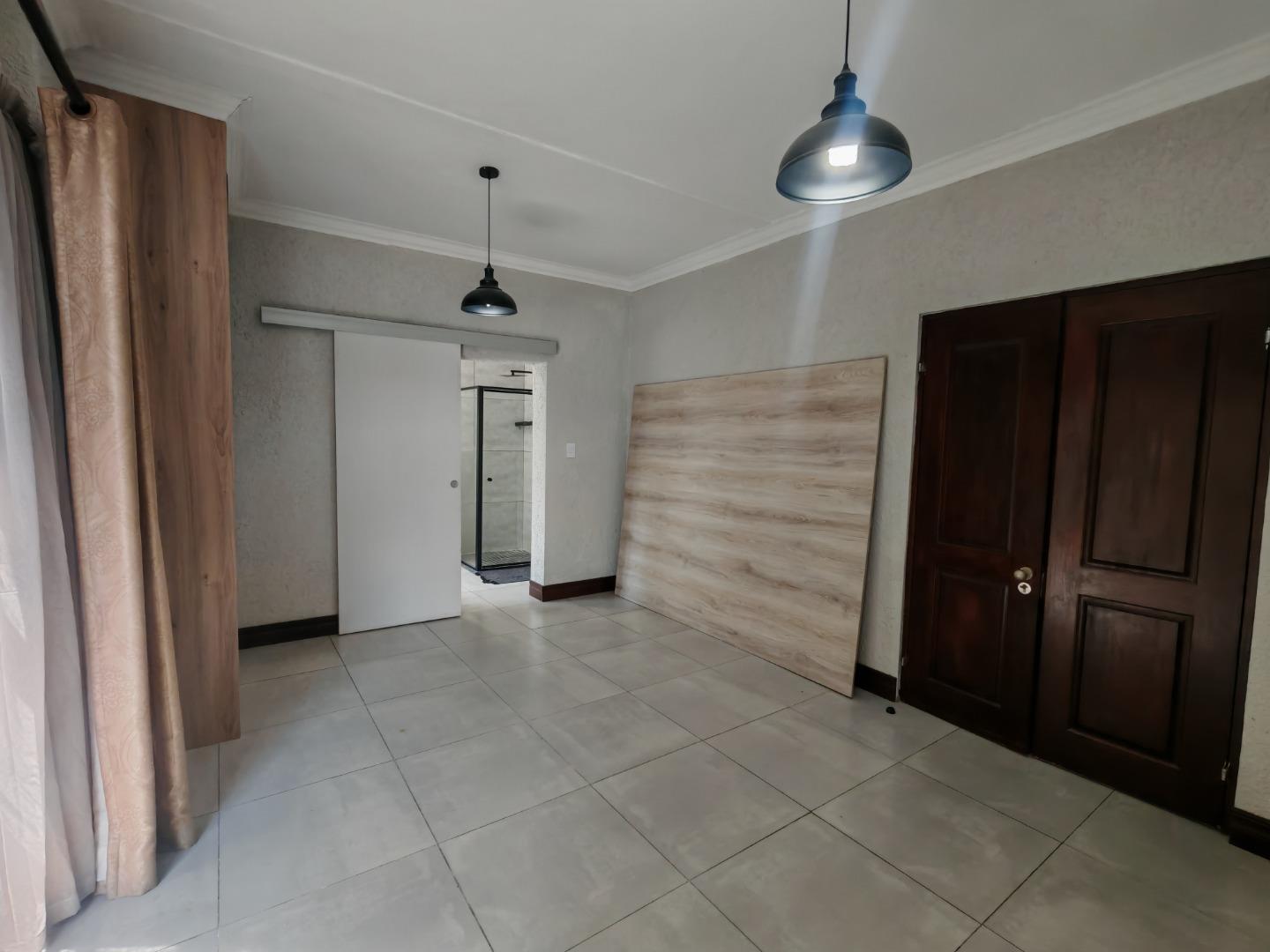 769285_7...jpg